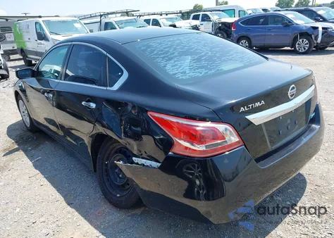 2013 Nissan Altima 2.5 S z USA, uszkodzony, nr VIN 1N4AL3AP5DC272112